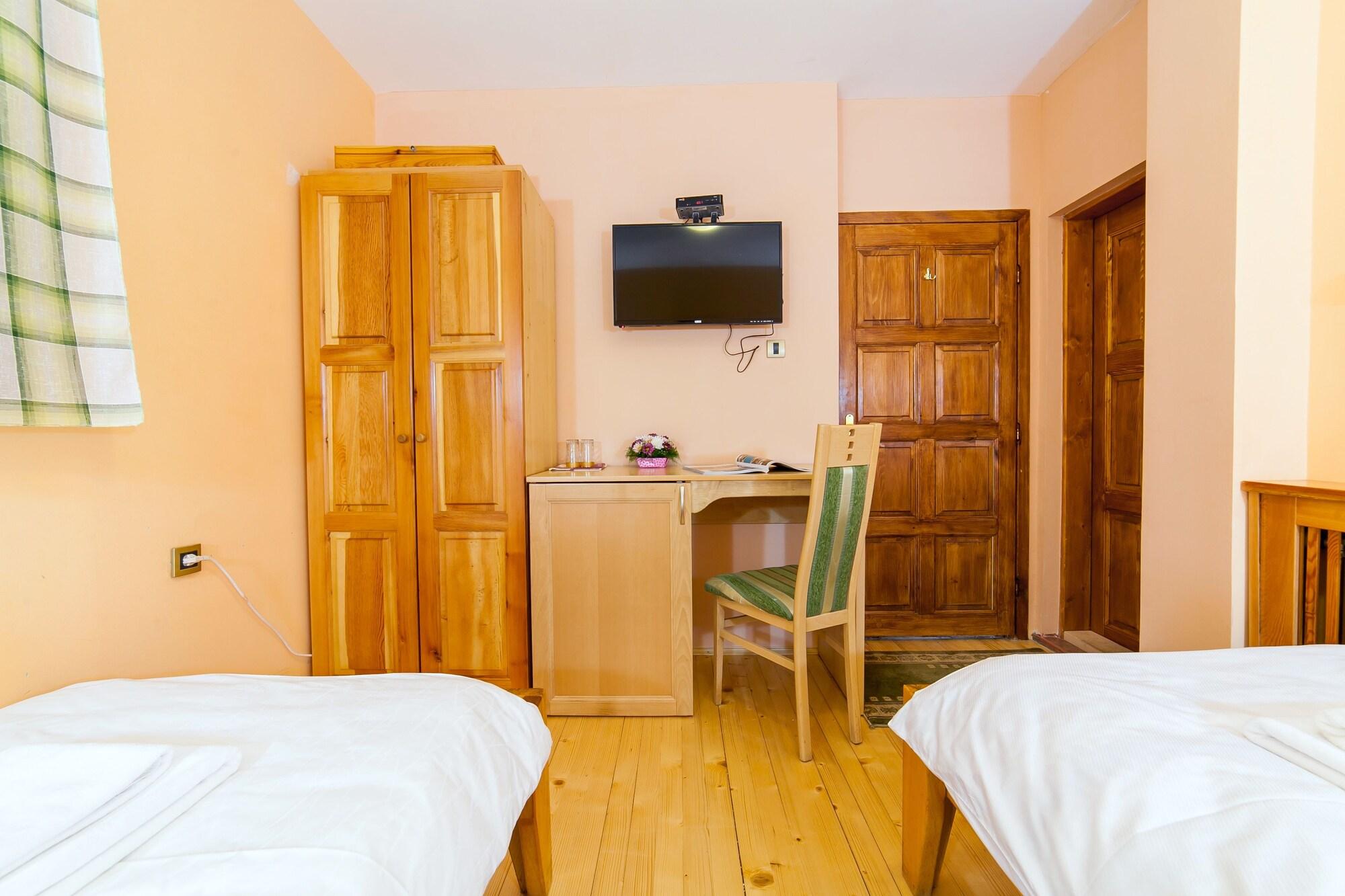 Hotel & Resort Gacka Mojkovac Bagian luar foto