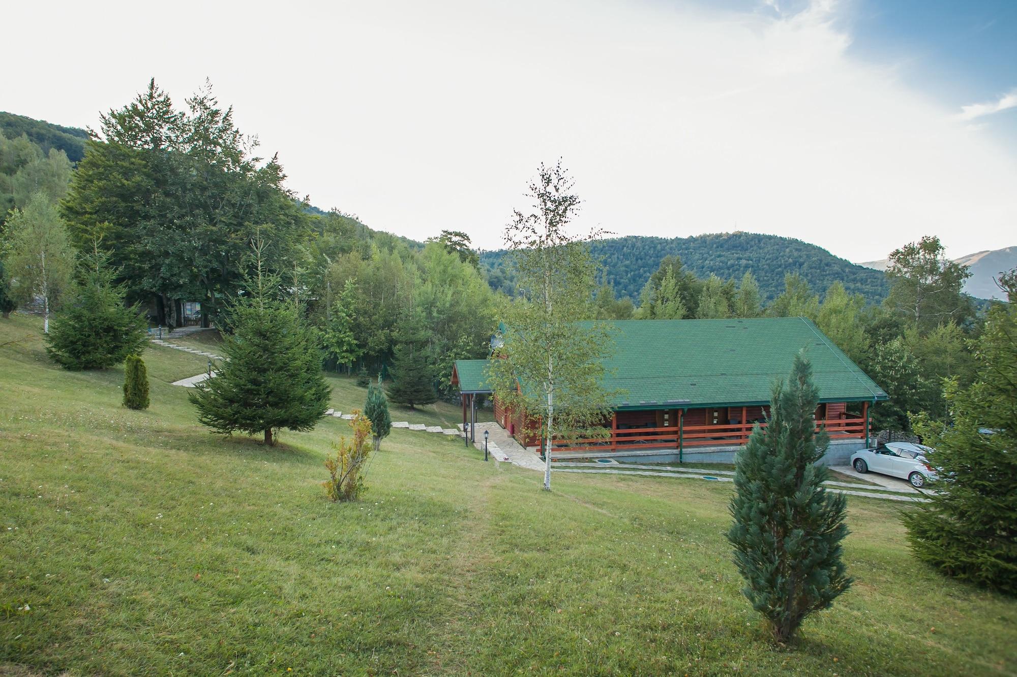 Hotel & Resort Gacka Mojkovac Bagian luar foto