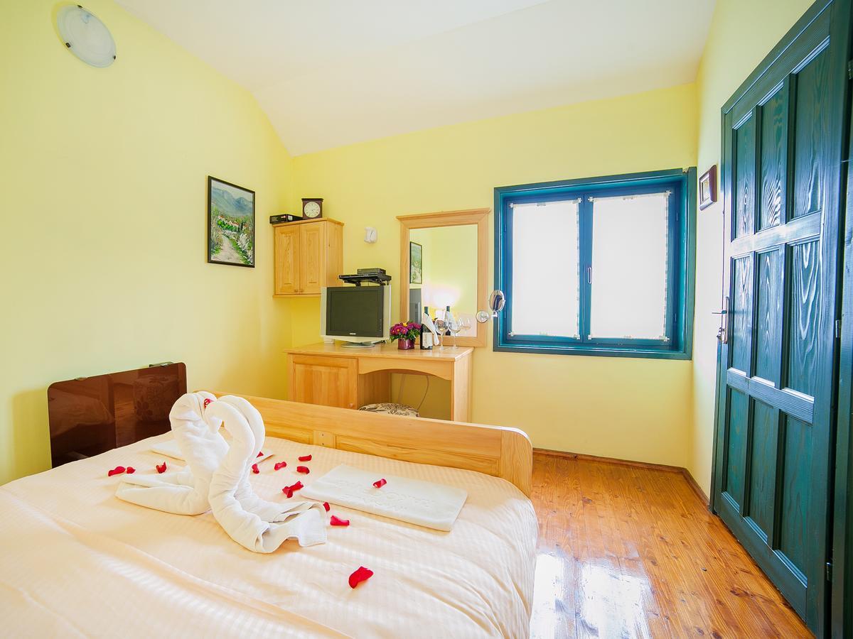 Hotel & Resort Gacka Mojkovac Bagian luar foto
