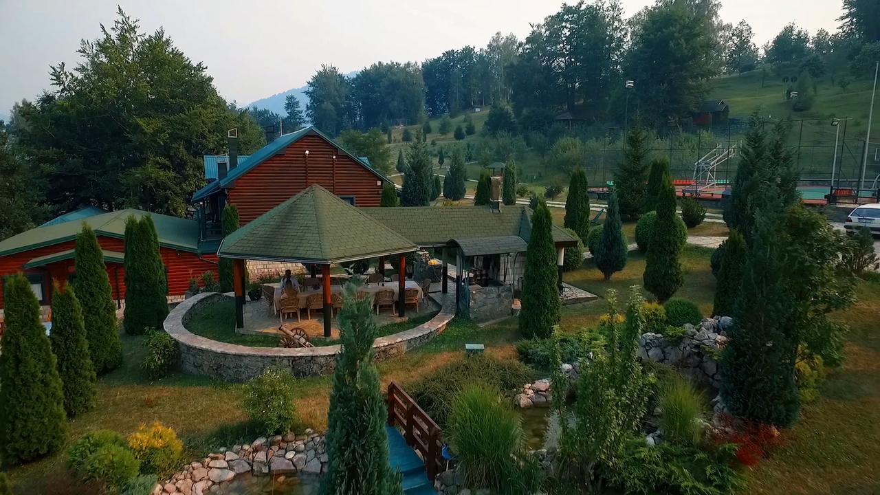 Hotel & Resort Gacka Mojkovac Bagian luar foto