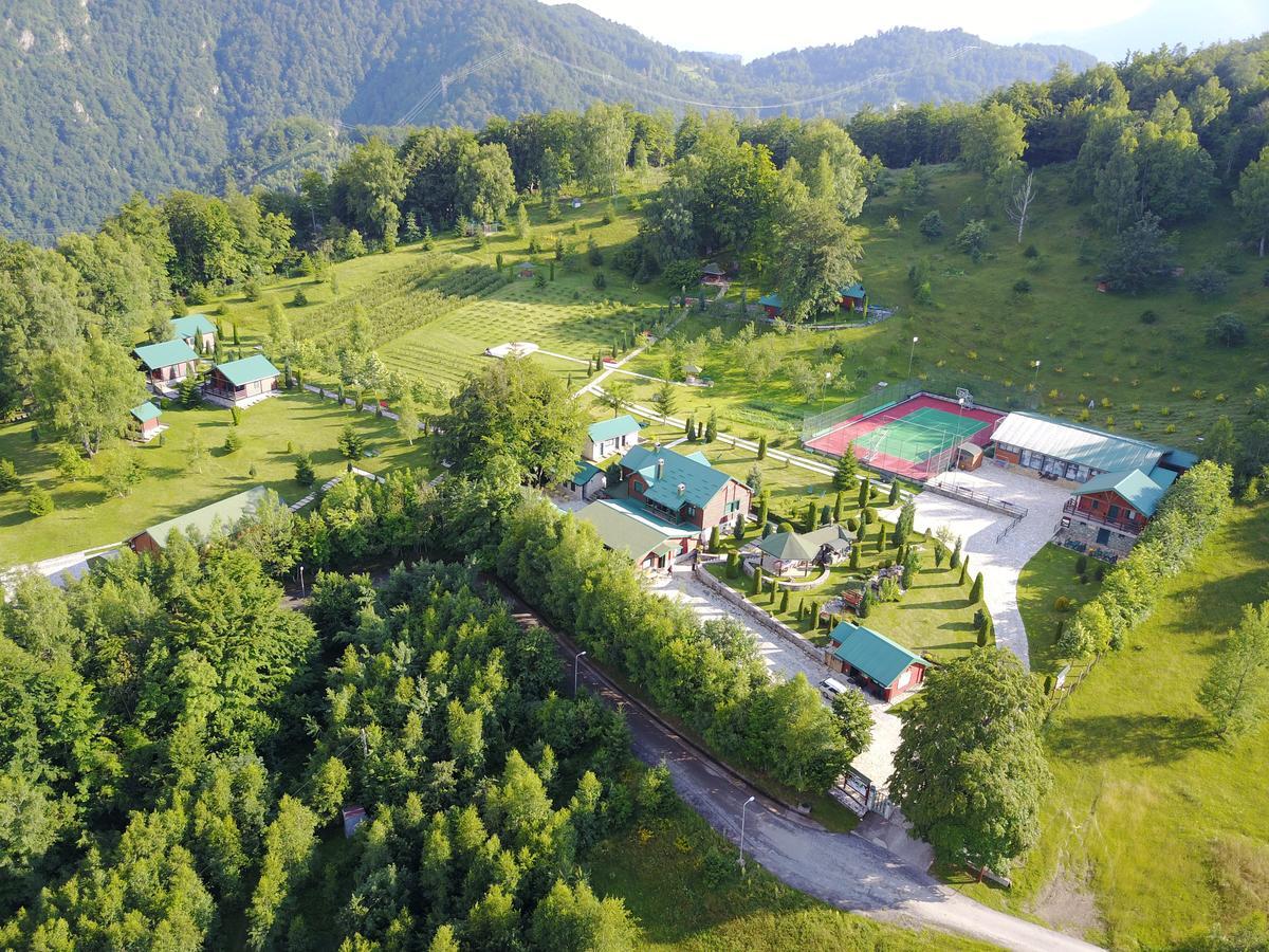 Hotel & Resort Gacka Mojkovac Bagian luar foto